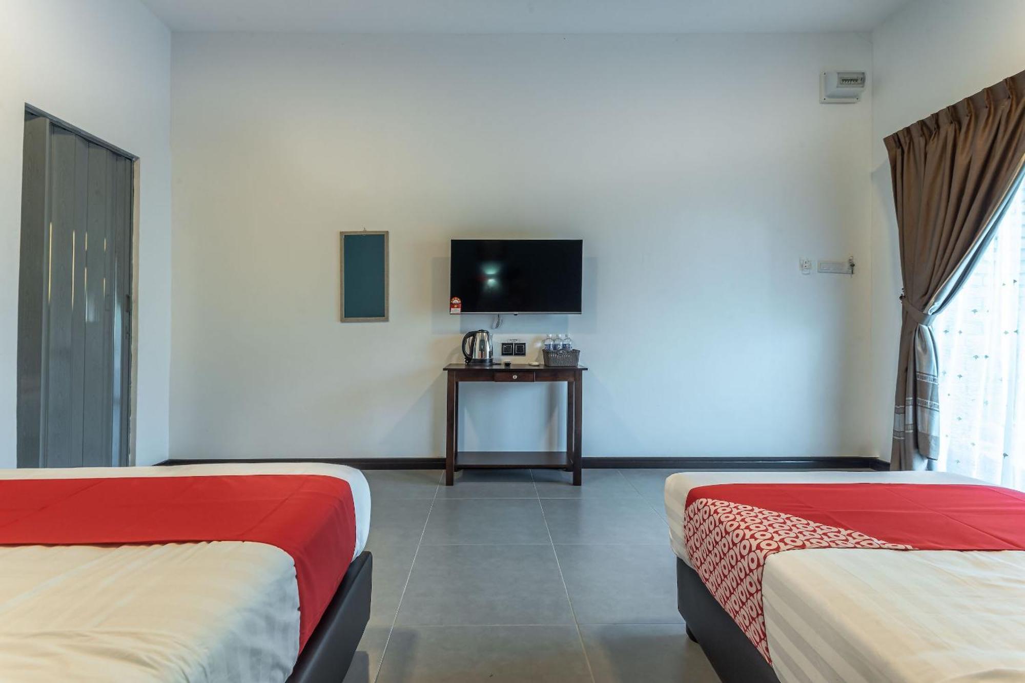 Oyo 90149 Pua Family Semporna Hotell Exteriör bild