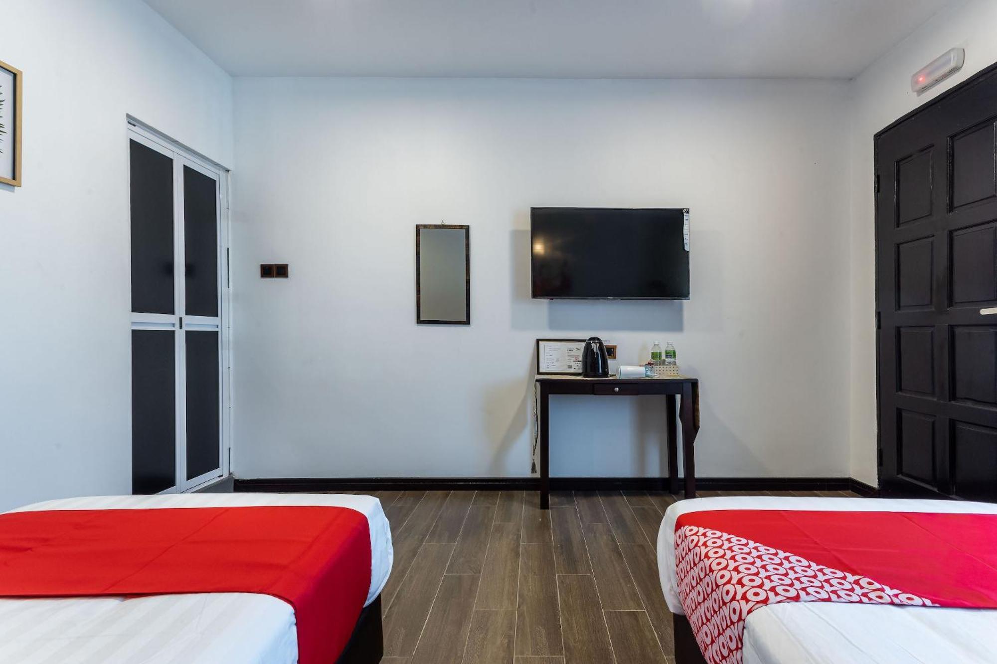 Oyo 90149 Pua Family Semporna Hotell Exteriör bild