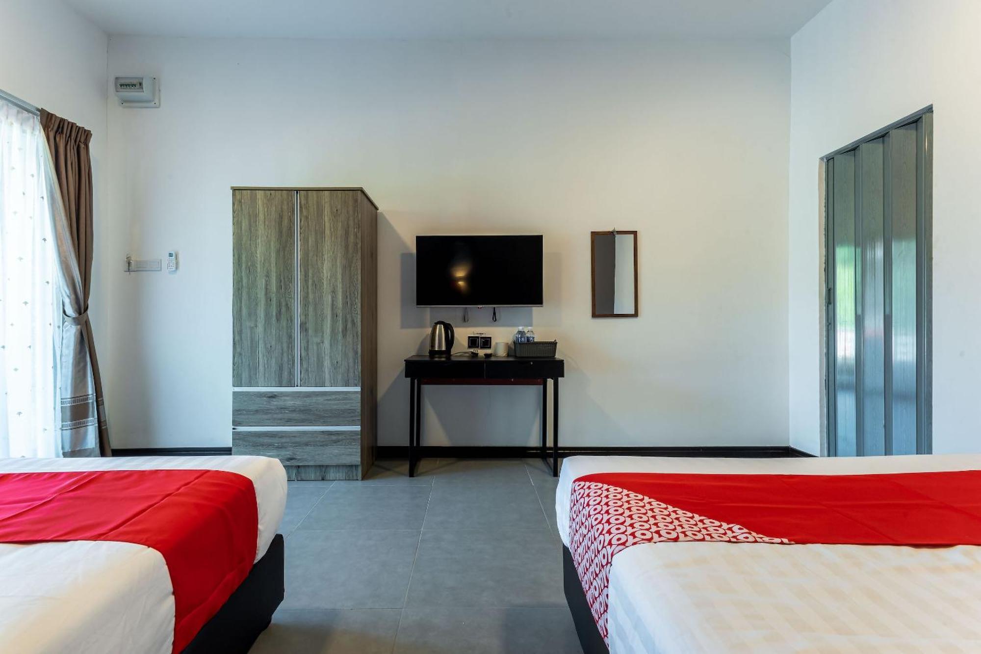 Oyo 90149 Pua Family Semporna Hotell Exteriör bild