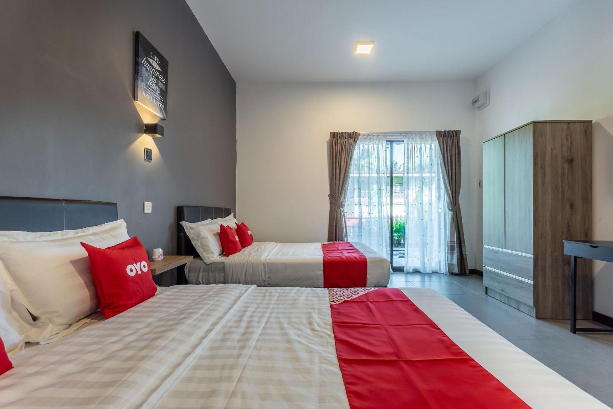 Oyo 90149 Pua Family Semporna Hotell Exteriör bild